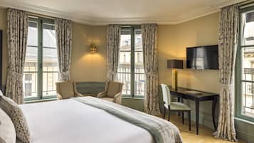 Ropa de cama de alta calidad y artículos del minibar gratis
