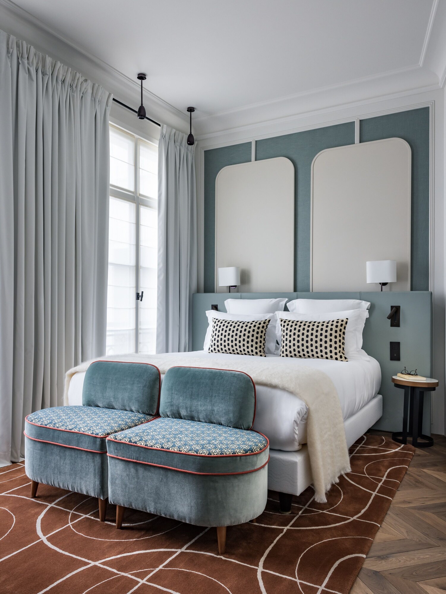 Premium bedding, minibar (free items), in-room safe, desk