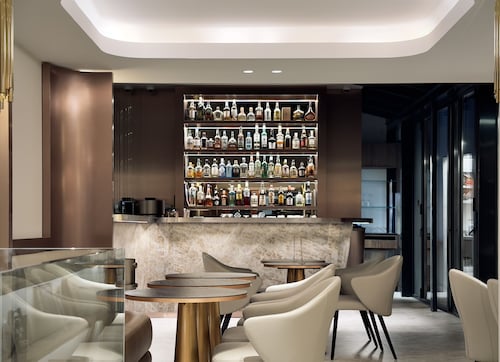 Perpetual Élysée Montaigne