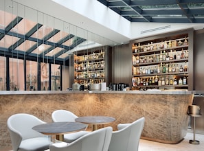 Bar (on property) - Perpetual Élysée Montaigne (Paris)