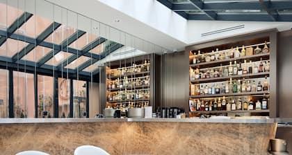 Perpetual Élysée Montaigne