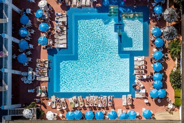 Indoor pool, 2 outdoor pools, sun loungers