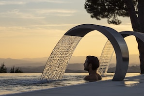 Sauna, soins corporels, massages aux pierres chaudes