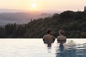 Sauna, body treatments, hot stone massages, deep-tissue massages - Castelfalfi (Montaione)