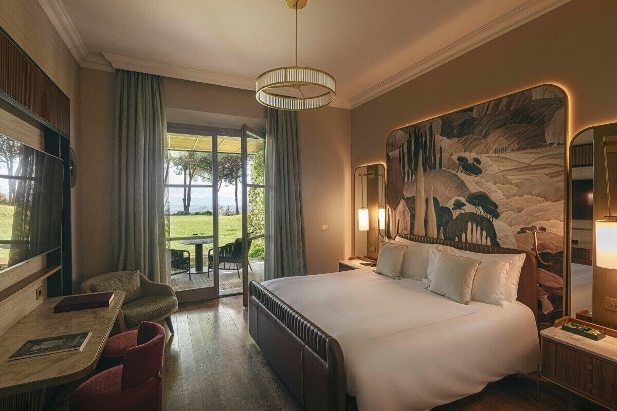 Deluxe Room (Dolcevita) | 1 bedroom, hypo-allergenic bedding, down duvets, minibar