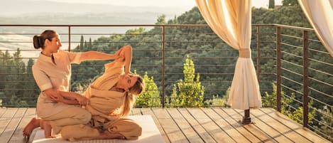 Sauna, body treatments, hot stone massages, deep-tissue massages
