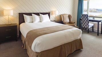 Standard Room, 1 Queen Bed | Premium bedding, iron/ironing board, cribs/infant beds, rollaway beds
