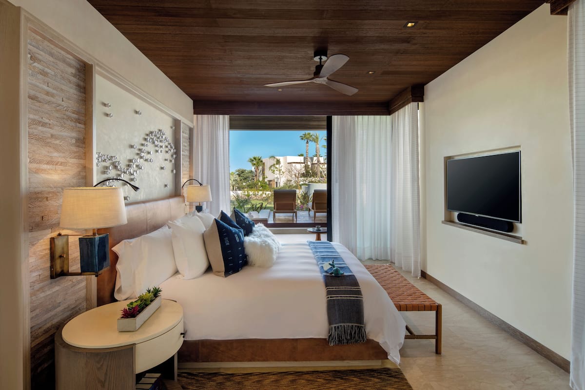 1 bedroom, premium bedding, Tempur-Pedic beds, minibar