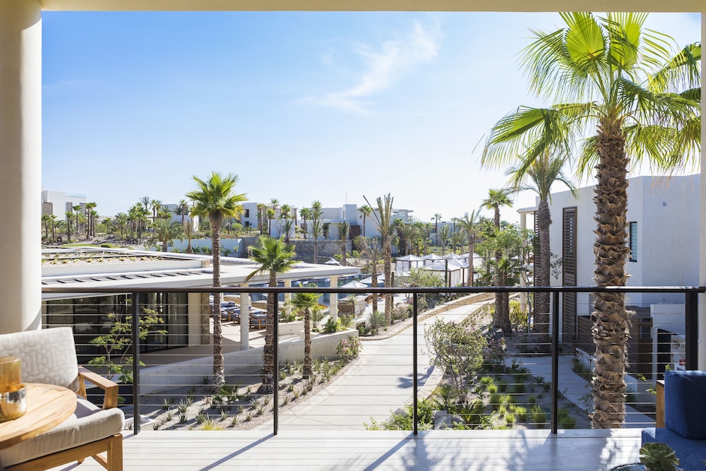 Chileno Bay Resort & Residences, Auberge Resorts Collection by null