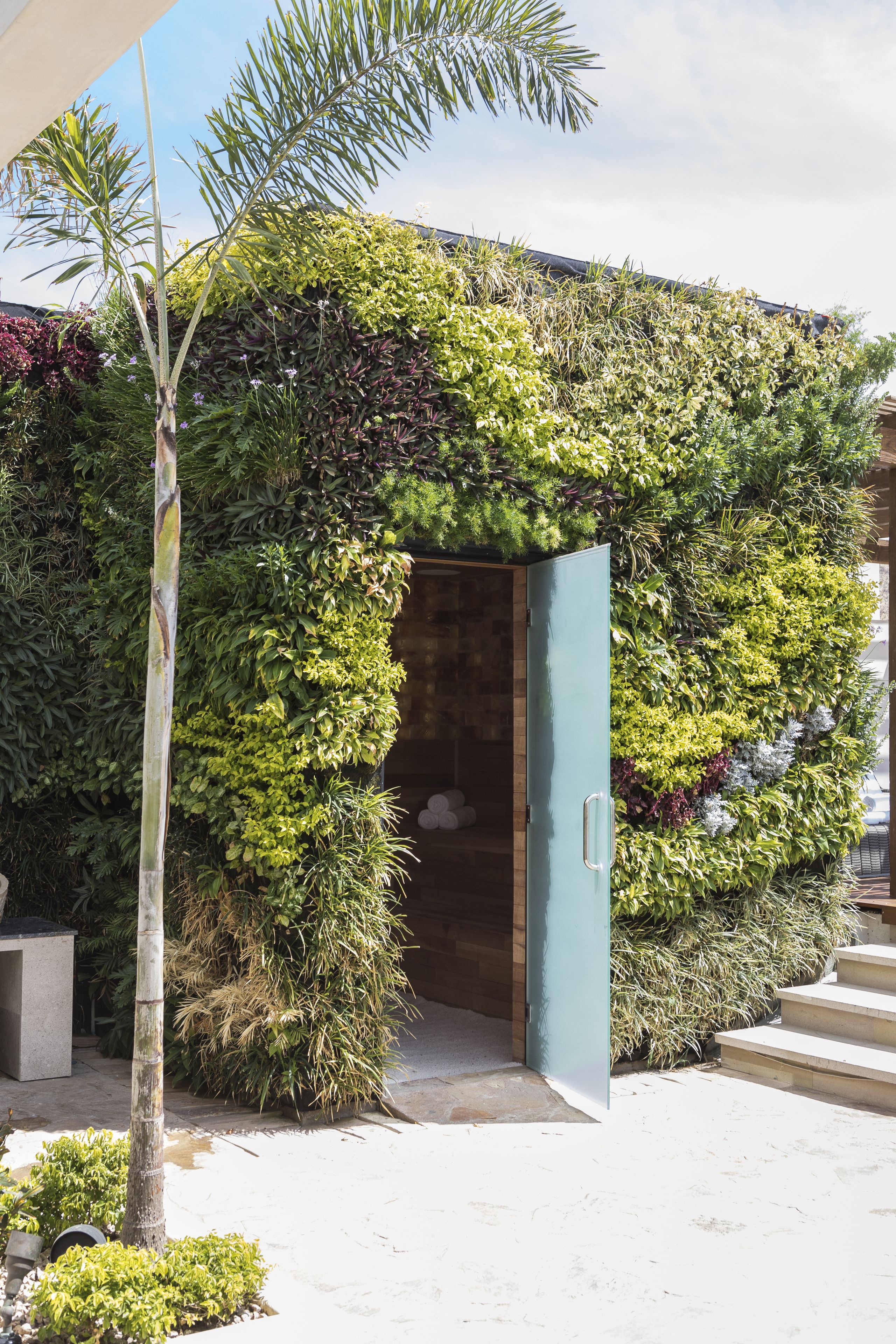 couples treatment room(s), aromatherapy, hot stone massages