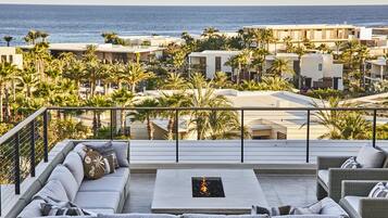 Biệt thự có thiết kế đặc trưng, 5 phòng ngủ (Sky, with Pool) | Hiên