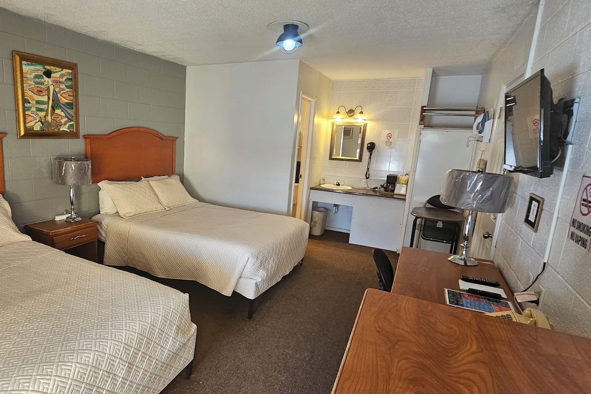 Desk, iron/ironing board, WiFi (free), bed sheets
