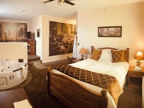Deluxe Double Room | Individually decorated, iron/ironing board, free WiFi