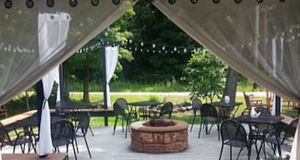 Inn at Deer Creek Winery