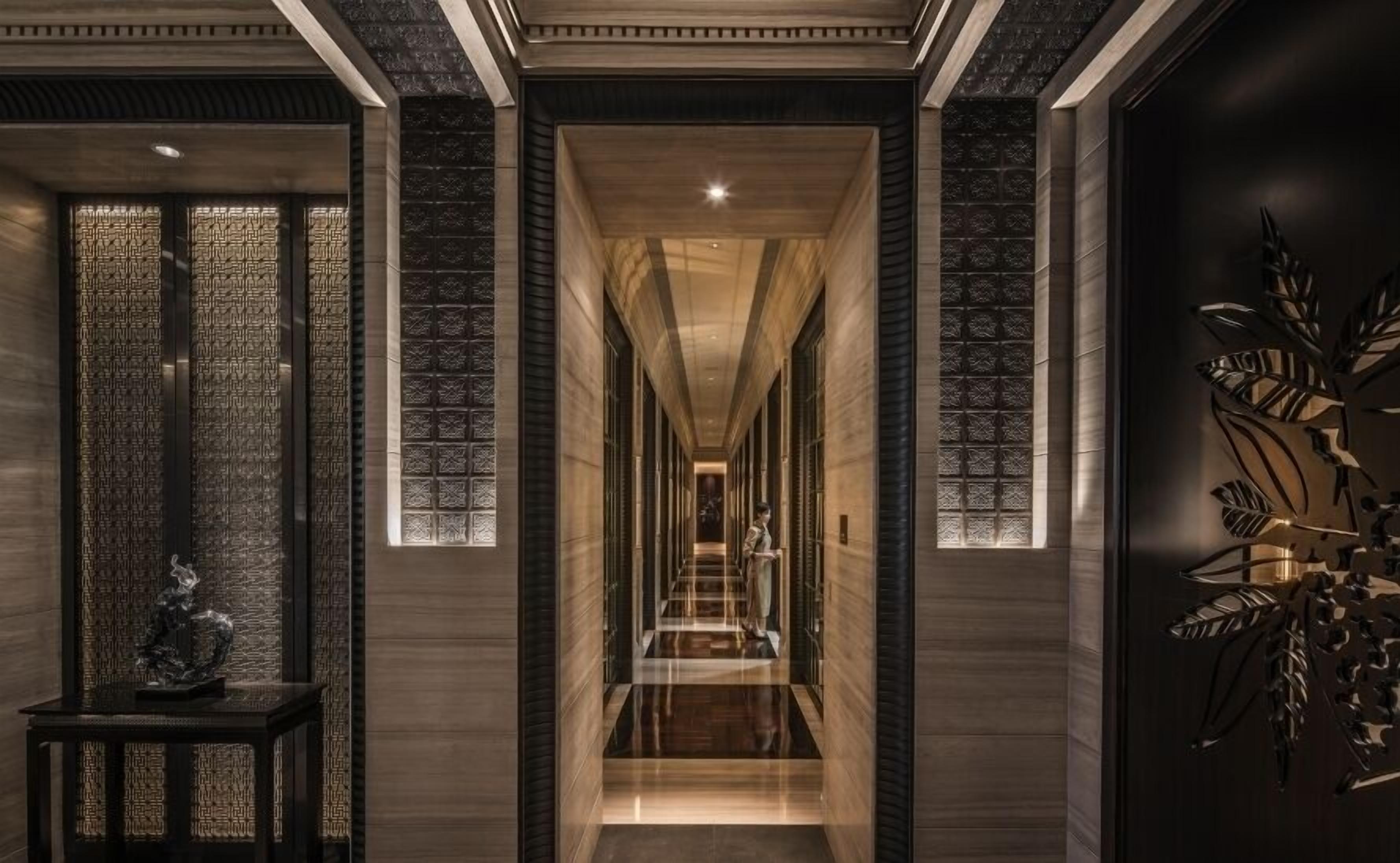 2 restaurants, breakfast, lunch, dinner served; chinese cuisine