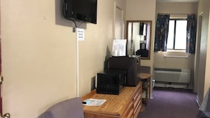 Room, 2 Double Beds, Smoking - Laurel Park Inn (Maggie Valley)