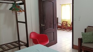 Nhà dành cho gia đình, 2 phòng ngủ, quang cảnh vườn, khu vực sân vườn