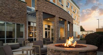 Courtyard By Marriott Fayetteville Fort Bragg Spring Lake