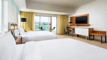 Premium bedding, in-room safe, individually furnished, desk