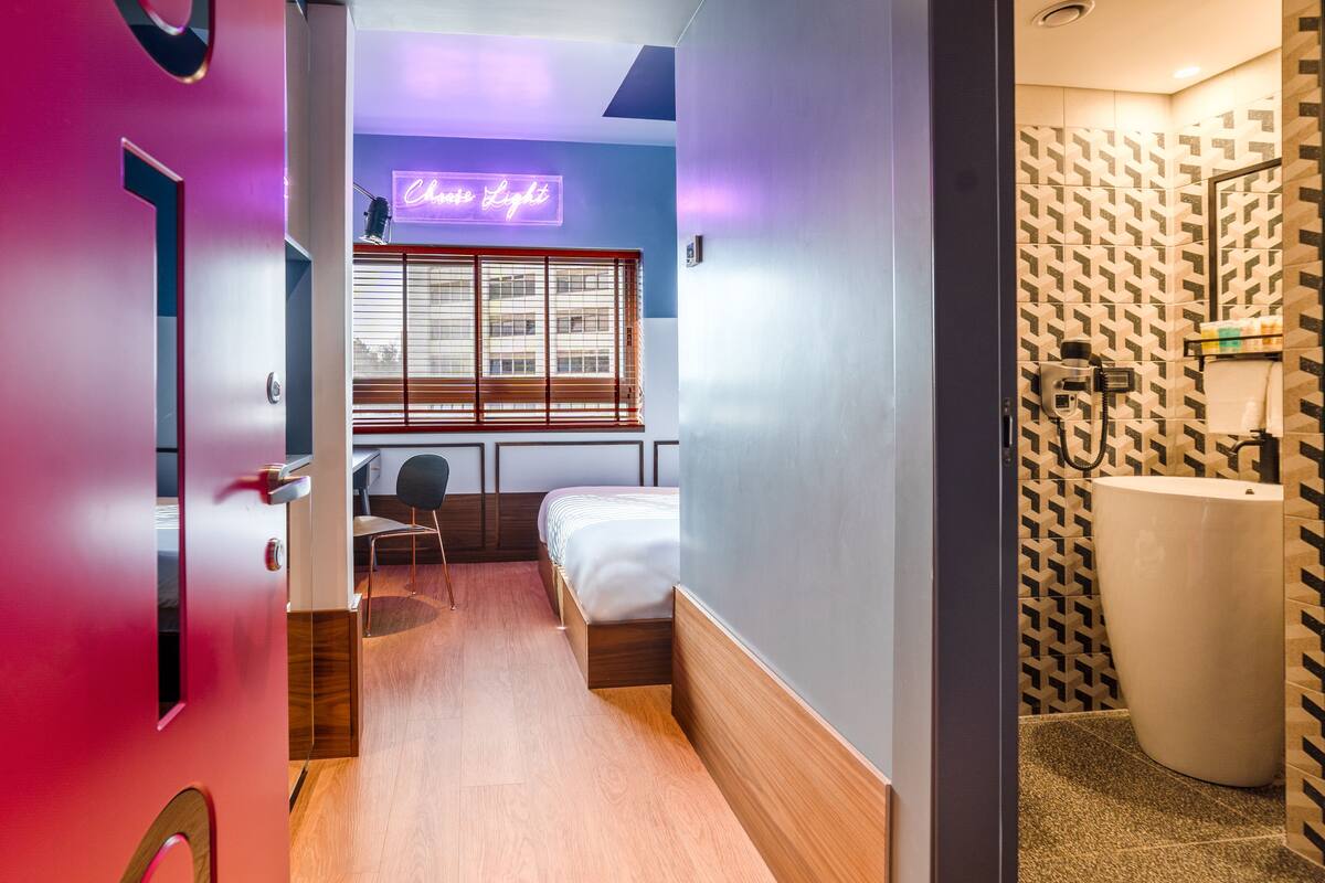 Superior Large Double/Twin Room | Kalis bunyi, seterika/papan seterika, Wi-fi percuma, cadar katil