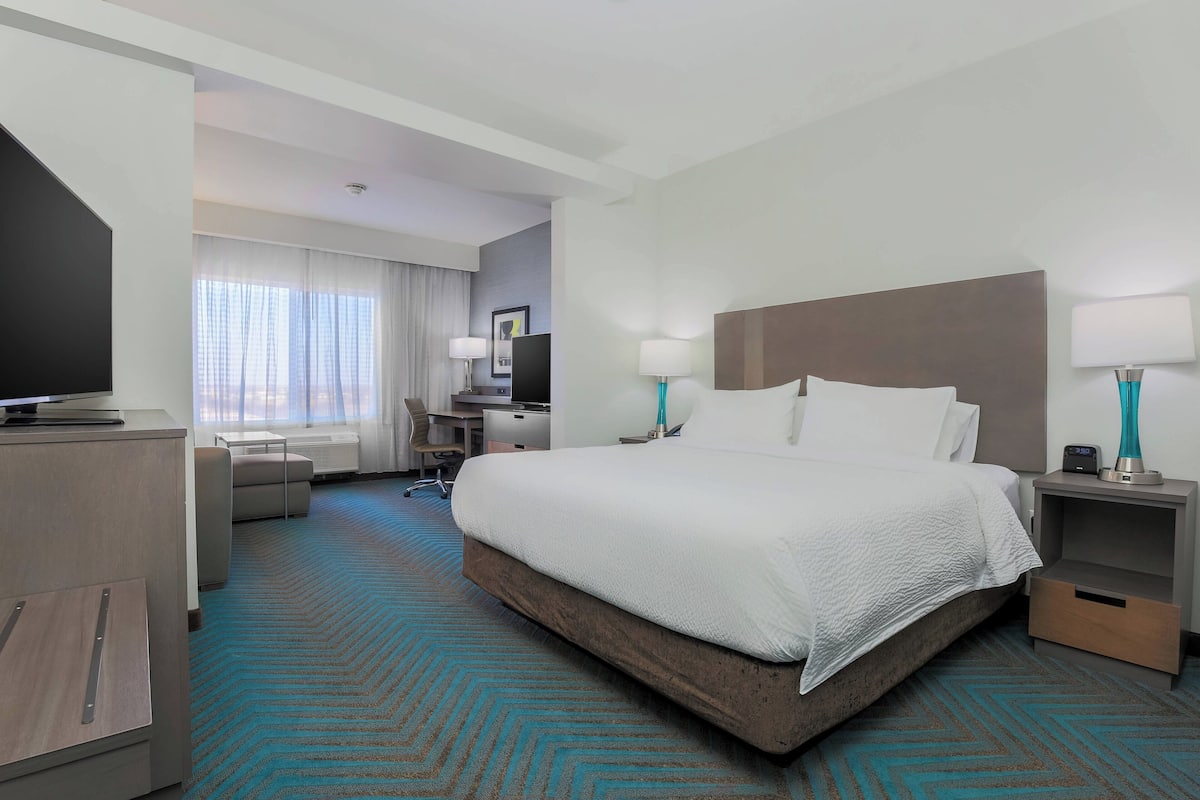 Suite, 1 Bedroom | 1 bedroom, desk, laptop workspace, blackout drapes