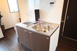 Western Style Room | Private kitchenette - Luana Sanju Sangendo (Kyoto)