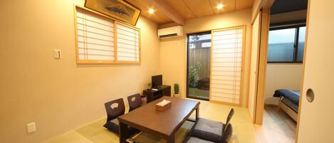 Japanese and Western Style Room for 6 People | Living area | 32-inch LCD TV with satellite channels, TV