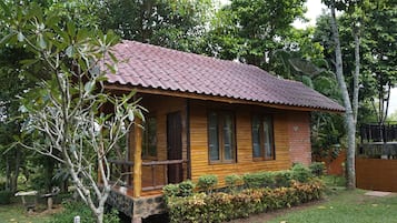 1 Bedroom Villa, Garden View | Työpöytä, pimennysverhot, lisävuoteet, ilmainen Wi-Fi