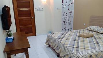 Premium bedding, memory-foam beds, iron/ironing board, free WiFi