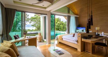 Crest Pool Villas