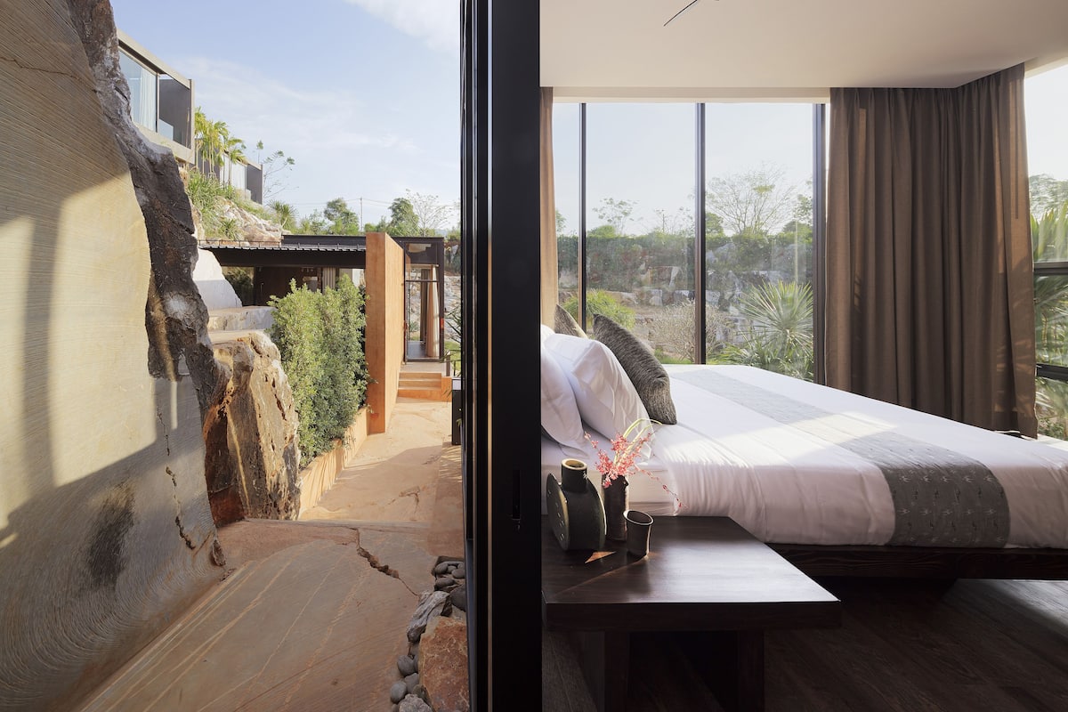 Villa | 1 bedroom, free minibar, in-room safe, individually decorated