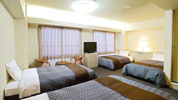Family Quadruple Room with four Beds, Non Smoking | Blackout curtains, iron/ironing board, free WiFi, bed sheets