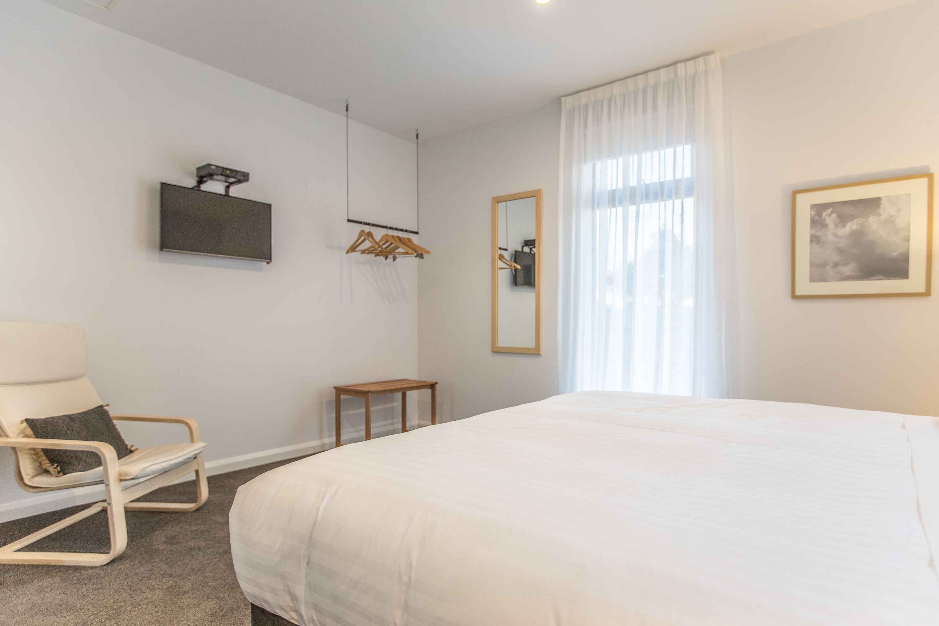 one bedroom apartment | 1 bedroom, minibar, in-room safe, iron/ironing board