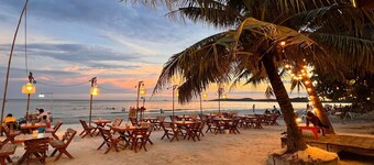 Jirawan Hotel