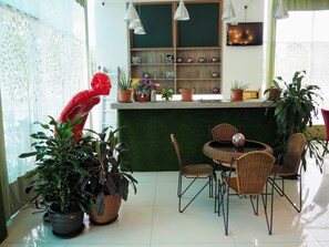 Lobby sitting area - Le Garden Hotel (Shah Alam)