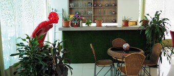 Le Garden Hotel