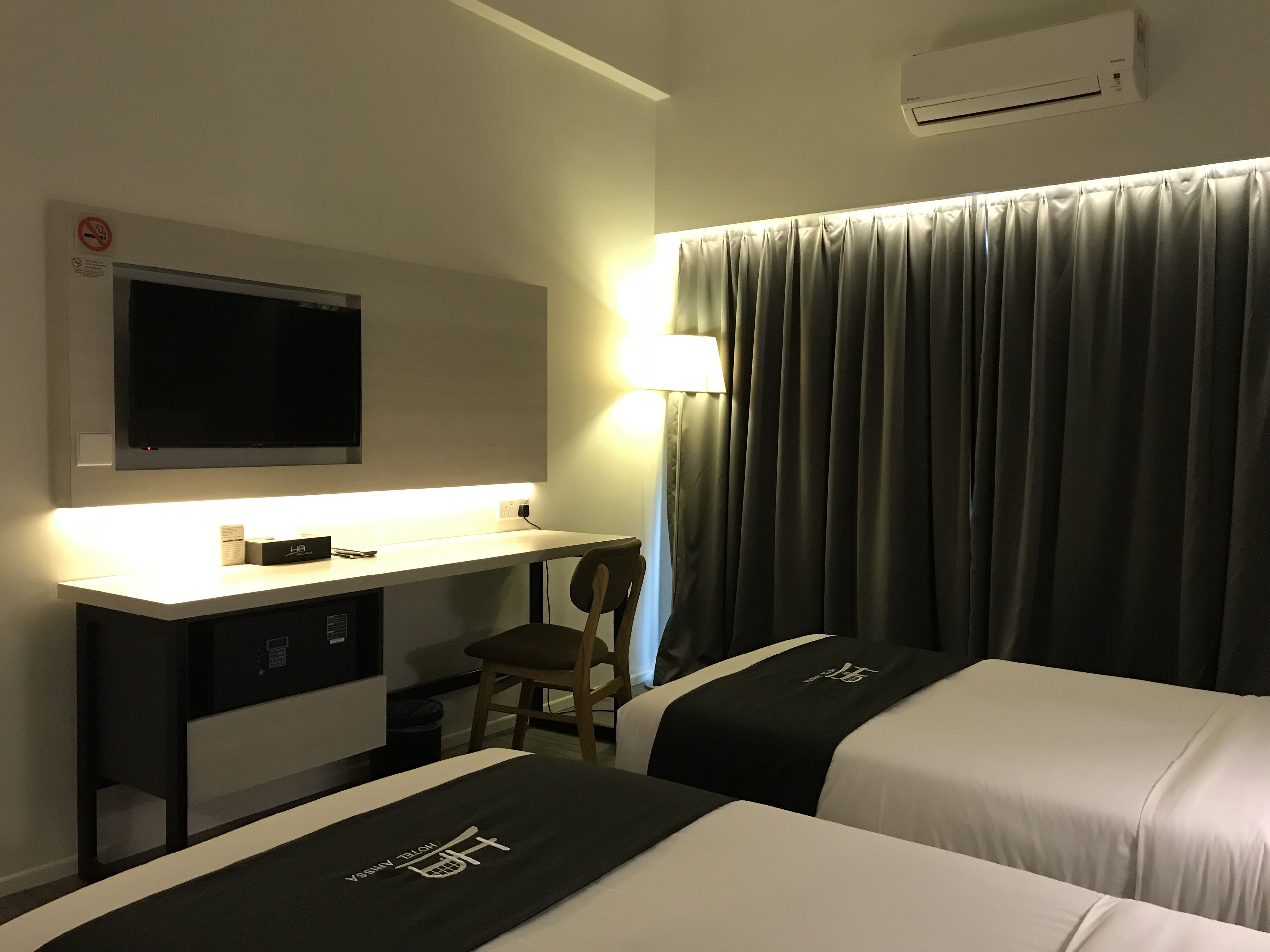 junior twin room | minibar, in-room safe, desk, blackout curtains