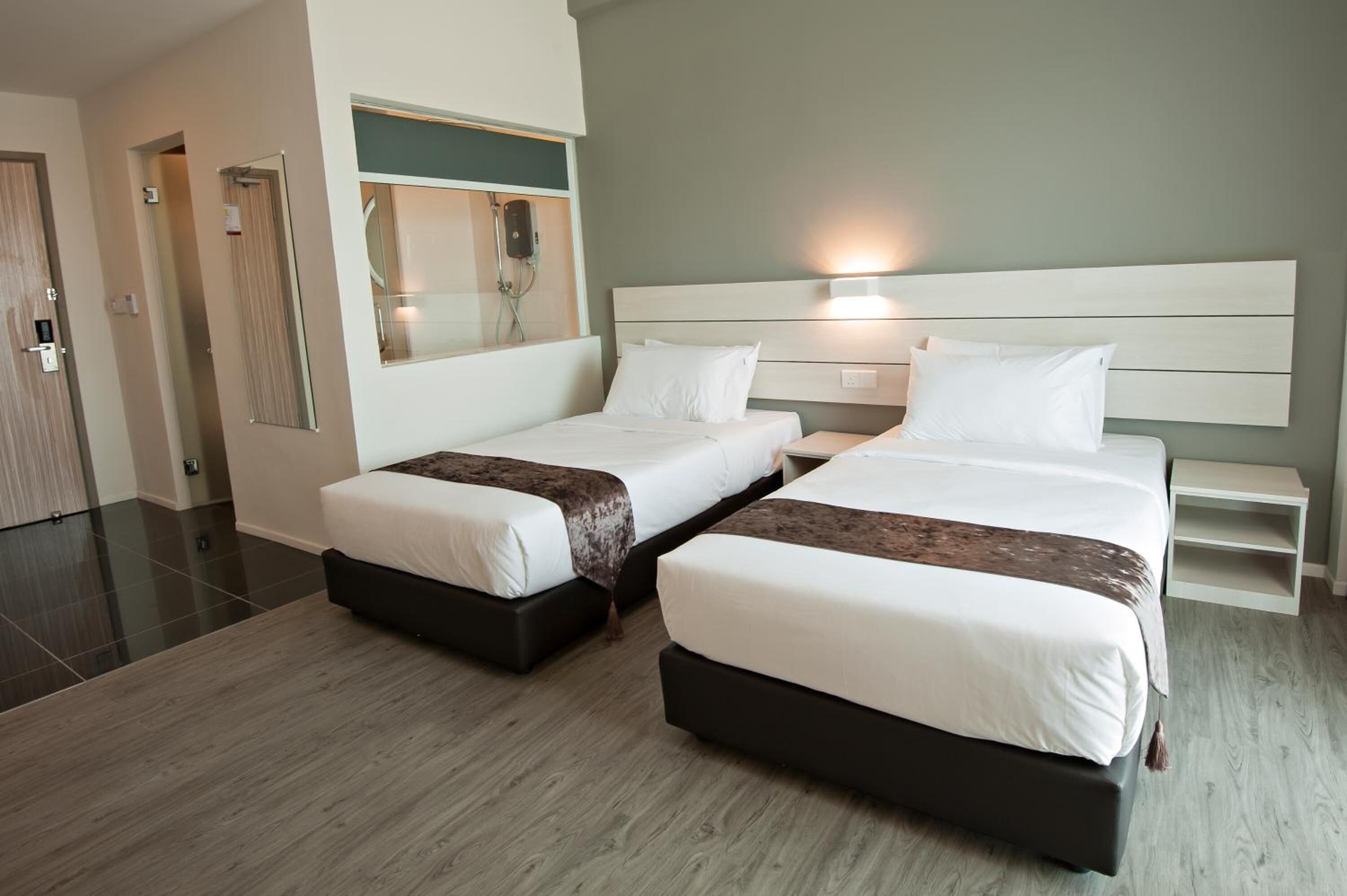 minibar, in-room safe, desk, blackout curtains