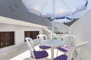 Terrace/patio - Solano Hotel (Hersonissos)