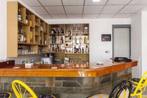Bar (on property) - Solano Hotel (Hersonissos)