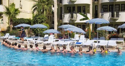 May Garden Club Hotel