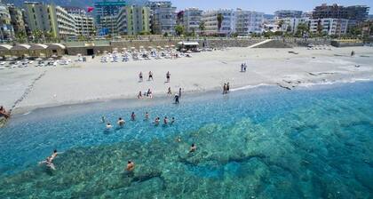 May Garden Club Hotel