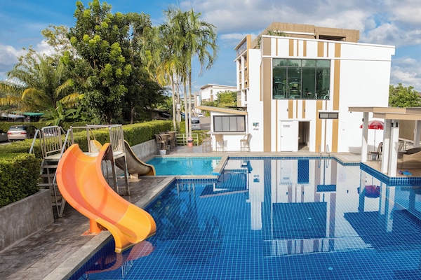 Outdoor pool, pool umbrellas