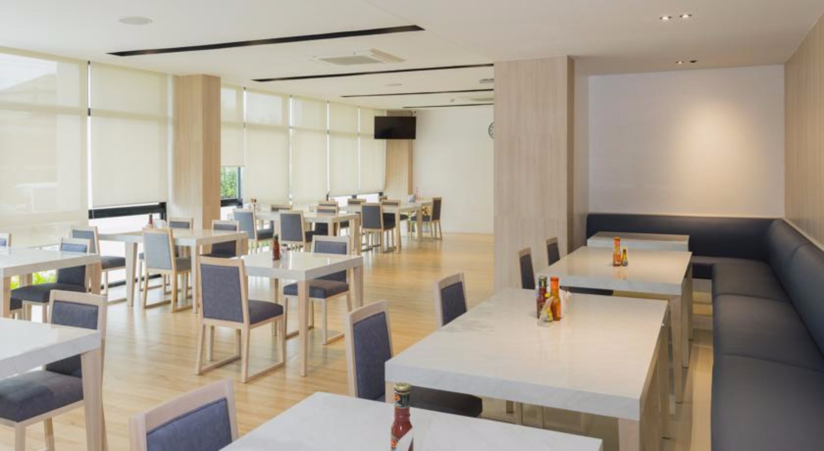 daily continental breakfast for a fee