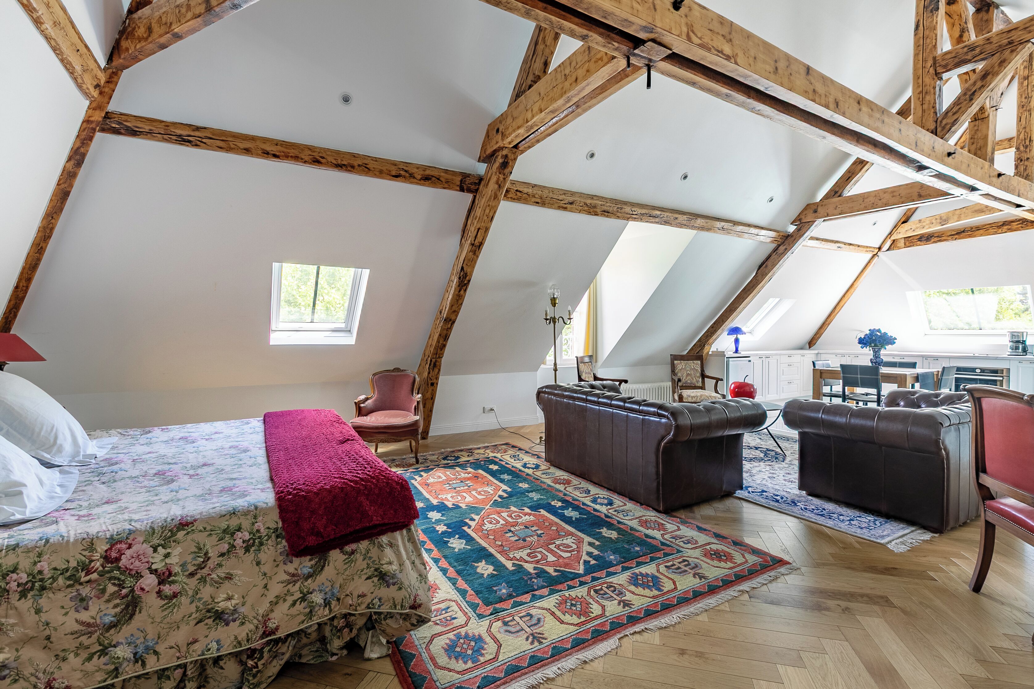 Executive tweepersoonskamer, 1 kingsize bed, niet-roken, keuken (Gauguin) | Luxe beddengoed, een minibar, een laptopwerkplek