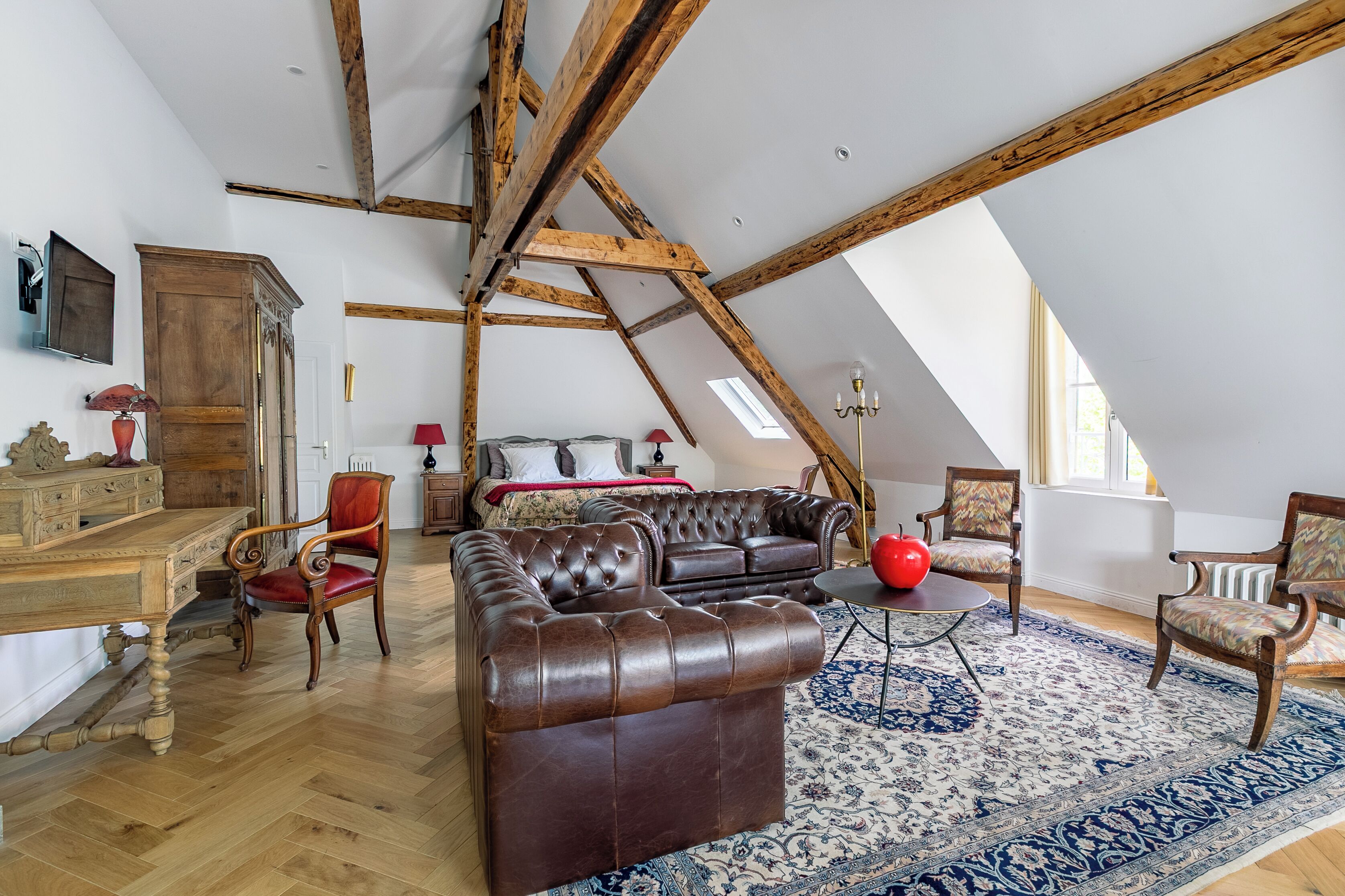 Executive tweepersoonskamer, 1 kingsize bed, niet-roken, keuken (Gauguin) | Luxe beddengoed, een minibar, een laptopwerkplek