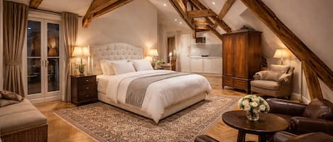 Habitación doble Deluxe, 1 cama King size, para no fumadores (Picasso) | Ropa de cama de alta calidad y minibar