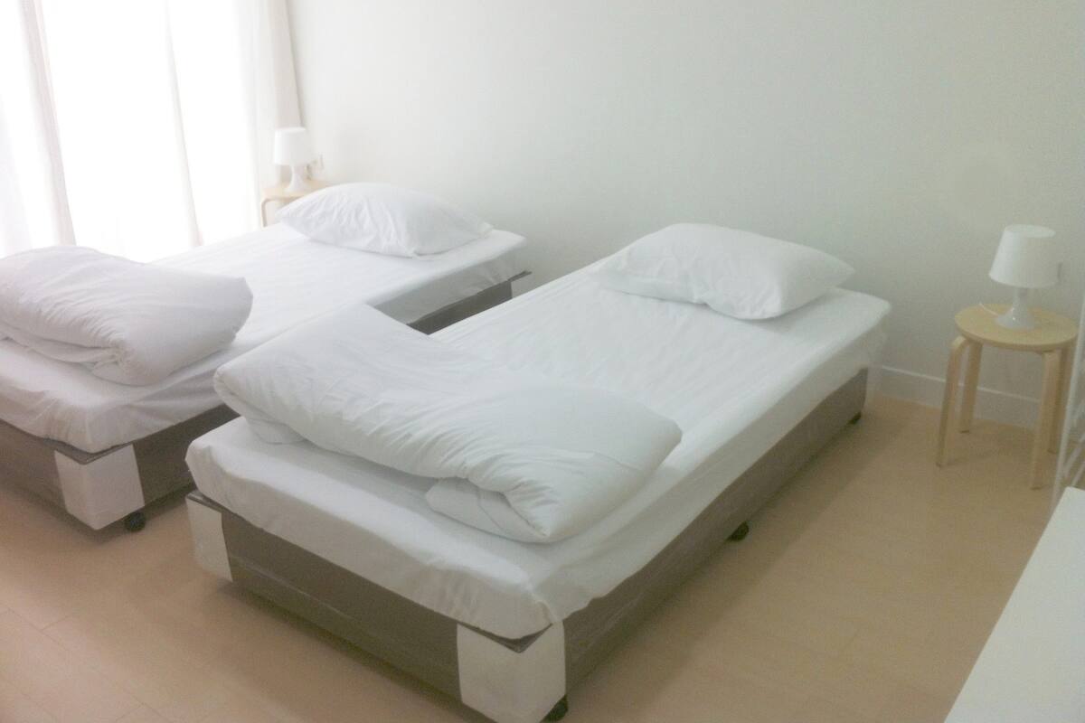 Standard Twin Room | 办公桌、免费 WiFi
