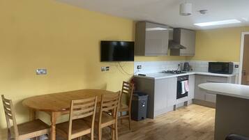 Apartment, Private Bathroom (Room 10 - 2 bedroom) | Private kitchen