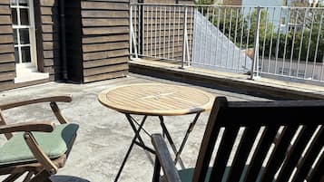 Apartment, eigenes Bad (Room 10 - 2 bedroom) | Terrasse/Patio
